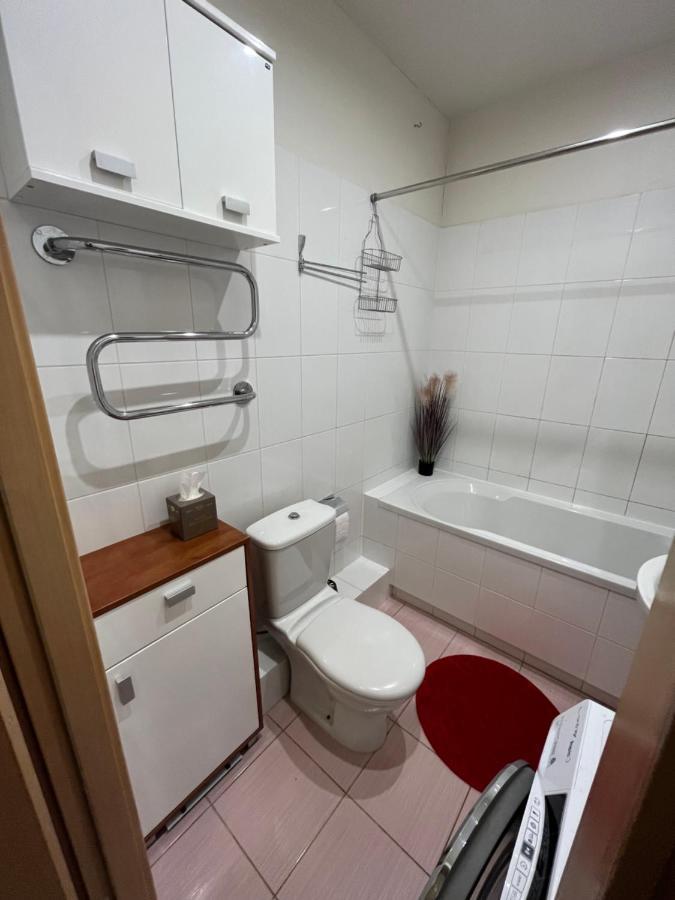 Lovely Apartments In Imanta With Free Parking Riga Buitenkant foto
