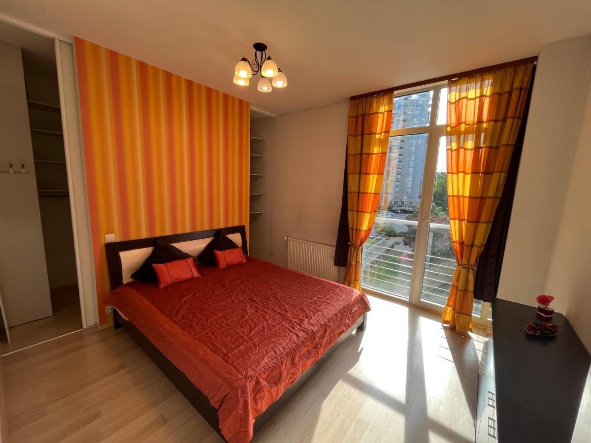 Lovely Apartments In Imanta With Free Parking Riga Buitenkant foto
